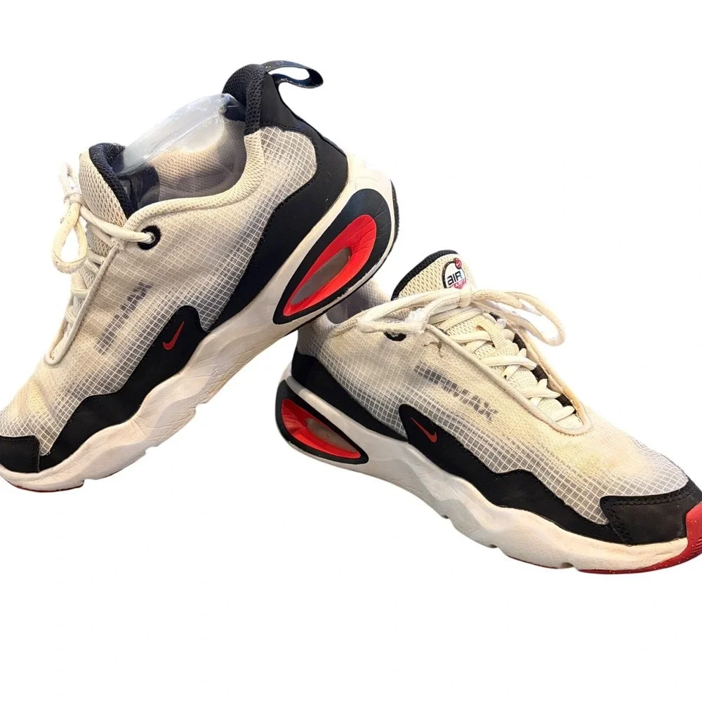 Nike Air Max Bolt Youth Size 5Y White Black Red Sneakers FN4446-100